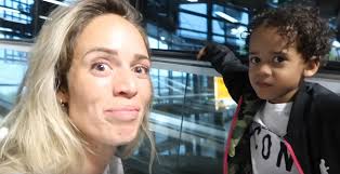 People who liked nienke plas's feet, also liked Dit Gebeurde Er Toen Nienke Plas Frenky Dean Weer Voor Het Eerst Zag Na Expeditie Robinson