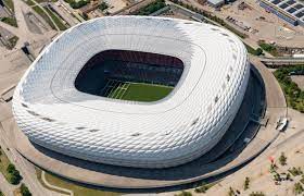 Each panel can be illuminated in white, red or blue. Die Munchner Allianz Arena Andert Ihren Namen Allianz Arena