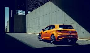 Curve Digital On Behance Renault Megane New Renault Renault