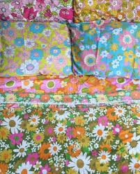 Mismatched Flower Power Bedding Makes Me Smile Retro Home Decor Vintage Sheets Retro Home