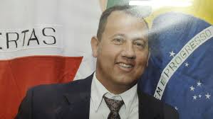 PRESIDENTE KUBITSCHEK A CAMINHO DO DESENVOLVIMENTO