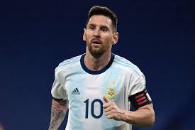 Virgil van dijk insists he cannot be compared to lionel messi after fifa best women's player of the year 2019: Best Fifa Men S Player Messi Ronaldo Lewandowski Make Shortlist Insider