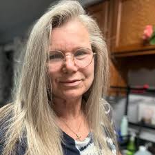 This is our new conviction. We're going to love them like Jesus, even  though they're behaving like Judas. #30DaysOfGrace #StephanieLindsey  #1000peoplepraying #forgiveness #dReamcenteratl #WilliamMurphy