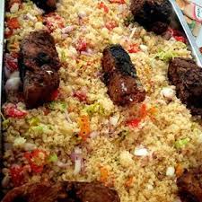Amoureux Du Garba Ou Etes Vous Vous Preferez Manger La Chose En Solo Ou Avec Des Amis Dans Le Meme Plat On Veux Savoir Ou Bie Food Recipes African Food