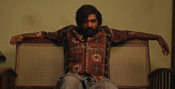 Baththa' movie review: Balaji Tharaneetharan returns with a delightfully funny, moving comedy-drama - The Hindu
