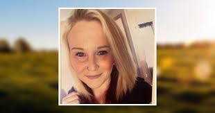 Robin Peck's Instagram, Twitter & Facebook