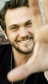 Aras bulut iynemli family members. Aras Bulut Iynemli Turkish Actors 2021