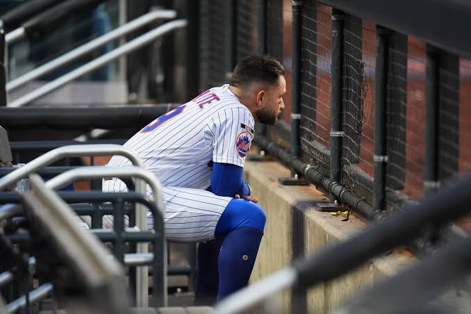 Bo Bichette looks unhappy as New York Mets drop to last place