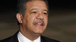 Leonel Fernández recibe felicitaciones por su cumpleaños número 64