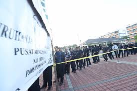 To get driving directions to pdrm ibu pejabat polis kontinjen kedah, click directions in the map. Bernama On Twitter Anggota Pdrm Kontinjen Kedah Bersiap Sedia Untuk Proses Pengundian Awal Pru14 Di Perkarangan Ibu Pejabat Polis Kontinjen Kedah Di Alor Setar Https T Co Hb8ouzd5zl