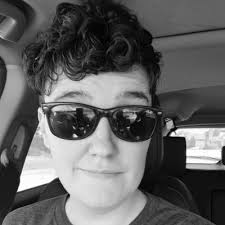 Lindsay Guinn (@guinnlindsay)