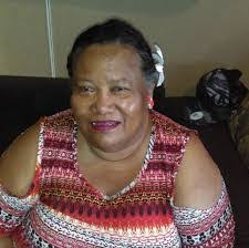 Ruth Boren's Instagram, Twitter & Facebook