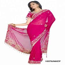 Sari merupakan pakaian tradisional perempuan kaum india. Pakaian Tradisional India
