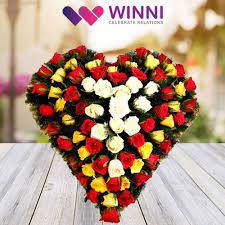 You can also combine these tempting cakes with a handwritten note, beautiful flower bouquets, and other gift hampers from the extensive. Flower Delivery In Hyderabad Flowers Online Rs 399 Send Flowers To Hyderabad Same Day Winni Flower Delivery Fresh Flowers Online Flowers Online