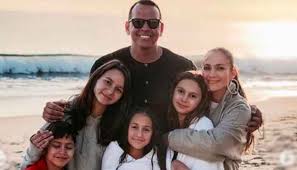 Jennifer lopez is a talented dancer, singer, actress, but she's also a devoted mom to twins emme who are jennifer lopez and alex rodriguez's kids? Jennifer Lopez Feels About Alex Rodriguez S Kids