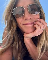 Jennifer Aniston looks incredible in latest sun soaked beach selfie as she  enjoys star studded weekend