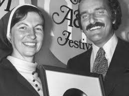 Sister Janet Mead, The Singing Nun, Dies At 83