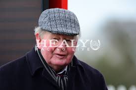 Noel Cummins's Instagram, Twitter & Facebook