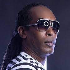 Darryl Farmer's Instagram, Twitter & Facebook