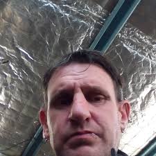 Baking soda for stronger super glue bonds