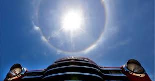 Sun halos are produced by light interacting with ice crystals in the atmosphere. The Double Solar Halo That Surprised Many In Havana News From Havana The Double Solar Halo That Surprised Many In Havana