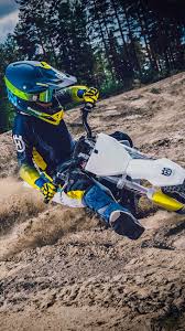 Download yamaha r6s hd wallpaper or hd image for facebook , whatsapp and for your profile pic in hd format and in high resolution background for desktop and mobile phone. Husqvarna Ee 5 Dirt Bikes 2019 4k Ultra Hd Mobile Wallpaper