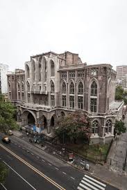 La Sede De La Facultad De Ingenieria Sobre La Avenida Las Heras Es El Unico Edificio De Estilo Neo Buenos Aires Fotos De Buenos Aires Buenos Aires Arquitectura