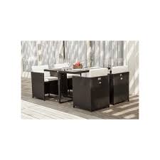 La durabilité de la matière est l'une des principales raisons pour lesquelles on choisira cette table. Beau Rivage Delta Ensemble Repas De Jardin Resine Tressee Table Et 4 Fauteuils Encastrables 110 X 110 X 74 Cm Ensembles Tables Et Chaises Rue Du Commerce