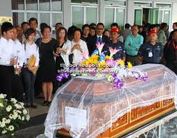 Utusan borneo is a malay language utusan borneo is a malay language daily newspaper on the island of borneo. Tragedi Qz8501 Jenazah Rakyat Malaysia Tunggal Disemadi Hari Ini