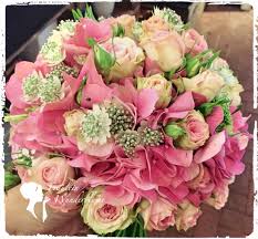 Brautstrauss Aus Hortensien Rosen Und Astrantia So Schon Kann Der Sommer Sein Blumenstrauss Hochzeit Brautstrauss Brautstrauss Sommerblumen