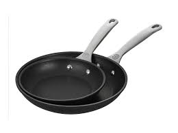 Toughened Nonstick Pro Small Fry Pans Set Of 2 In 2020 Fry Pan Set Creuset Nonstick Cookware