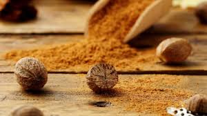 Nutmeg for skin: Benefits, How to use, Side effects | HealthShots