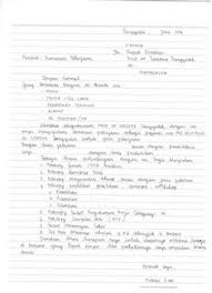Surat lamaran kerja merupakan surat yang dibuat dan juga bisa disebut sebagai surat permohonan agar supaya seseorang yang mengirim surat bisa diterima di tempat maka dari itu, penting bagi anda mengetahui seperti apa contoh surat lamaran kerja di bank yang baik dan sesuai dengan ketentuan. Contoh Surat Contohsuratco Profile Pinterest