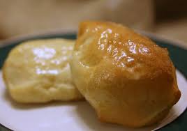 Indulge With This Recipe For Logan S Roadhouse Rolls Sweet Dinner Rolls Dinner Rolls Recipe Sweet Roll Recipe