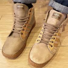 En yüksek tedarik eden ülkeler veya bölgeler çin şeklindedir ve sırasıyla kasut kulit. Jejaka Ini Kaya Dengan Kasut Adidas Berita Mediacorp