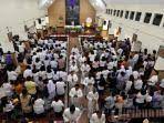 Semarak perayaan minggu palma di. Jadwal Live Streaming Misa Kamis Putih 9 April 2020 Di Gereja Katolik Surabaya Mulai Jam 6 Sore Halaman All Surya Malang