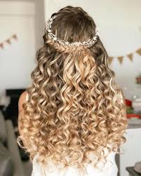 Bellissima maxi treccia laterale da sposa con capelli lunghi. Acconciature Sposa 2021 Idee Per Capelli Lunghi E Corti Amica