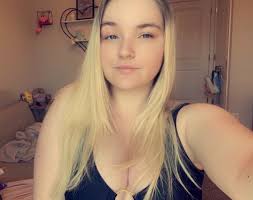 Allison Spires's Instagram, Twitter & Facebook