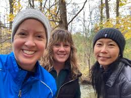 It's a good day to hike, right? 🥶