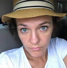 V tu se za sedmnáct let proměnila marta jandová (43). Jandova Se Nechala Tetovat S Kamaradkou Co Ji To Hnizdi Na Ruce Ahaonline Cz