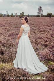 We did not find results for: Elementar Moderne Brautkleider Fur Die Urbane Braut Schlichte Und Elegante Vintage Brautkleider Brautkleid Vintage Romantische Hochzeitskleider Brautkleid