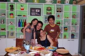 Find natural homemaking blogs, aspiring homemaker blogs, homemaking inspiration and skills, old fashioned homemaking and more. Standard Formats Chelascloset