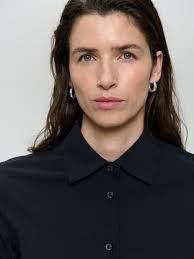 Entdecken Sie moderne und nachhaltige Damenmode online