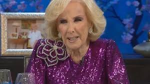 La sorprendente plasticidad política de la señora Mirtha Legrand