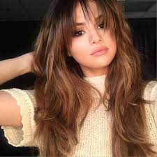 160 Selena Gomez S Style You Ll Love Dressfitme Selena Gomez Hair Hairstyle Curly Hair Styles