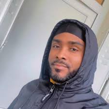 🚨 Terrible drame dans l'Ain ce samedi : un nourrisson âgé de 5 jours est  décédé après avoir été mordu à la tête par le chien de sa grand-mère.  L'animal, un Husky,