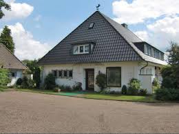 Die 1854 menschen, die nienburg (weser) im letzten jahr wieder verließen, sind mit sicherheit kein hinweis auf mangelnde qualitäten dieses attraktiven standorts. Haus Zum Verkauf Lonsweg 15 31618 Liebenau Nienburg Weser Kreis Mapio Net