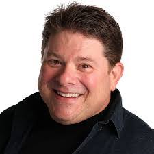 Mike Pasquarello's Instagram, Twitter & Facebook