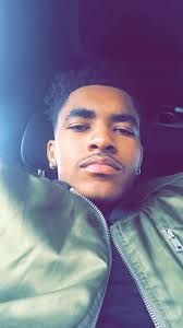 F4f road to a 100 followers live streaming daily