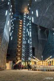 最美麗地底奇景 羅馬尼亞 鹽礦博物館 在120米地下 skyscraper building multi story building